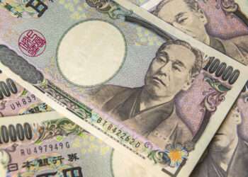 Japanese yen bank note