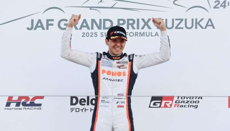 Igor Fraga comemora vitória em Suzuka. Foto: Reprodução/Yokohama Rubber
