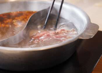 Shabu shabu era uma das refeições oferecidas pelo restaurante. Foto: iStock
