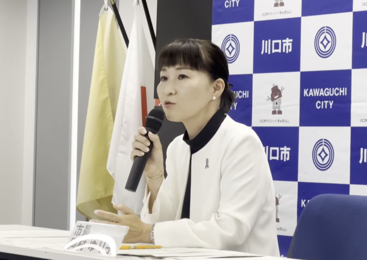 Prefeita de Kawaguchi, Yuriko Okamura. Foto: Reprodução/Teletama TV