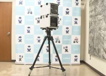 Modelo de radar móvel furtado em Saitama. Foto: Reprodução/FNN