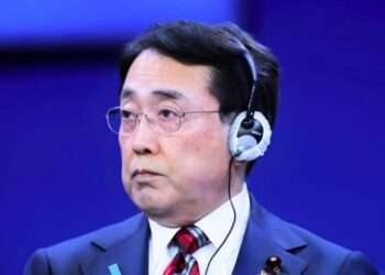 Ministro da Economia, Comércio e Indústria do Japão, Ryosei Akazawa. Foto: Reprodução/The Japan Times